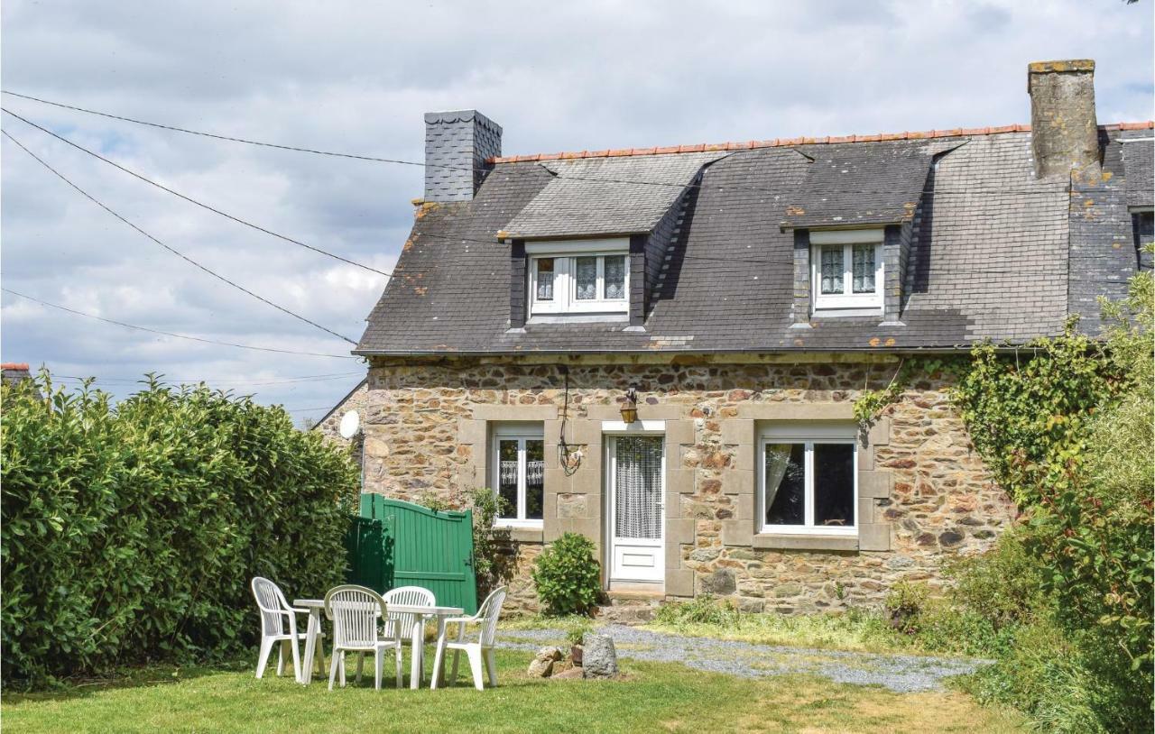 Lovely Home In Le Faouet With Kitchen 外观 照片
